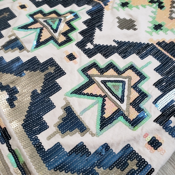 Express Sequined Mini Skirt Tribal Pattern - Picture 5 of 10